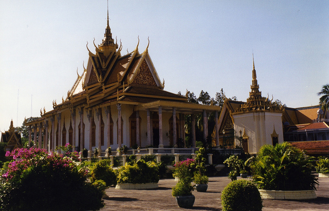 Phnom Penh, Silver Pagoda https://www.flickr.com/photos/azwegers/6198785274/